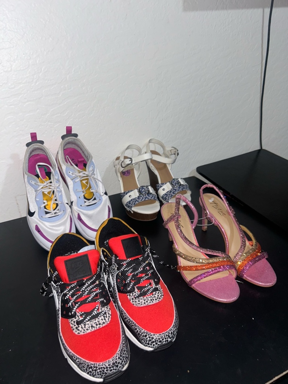 Nike Womens bundle Multi-Color Athletic Sneakers with Pink & Yellow Accents - Picture 4 of 5